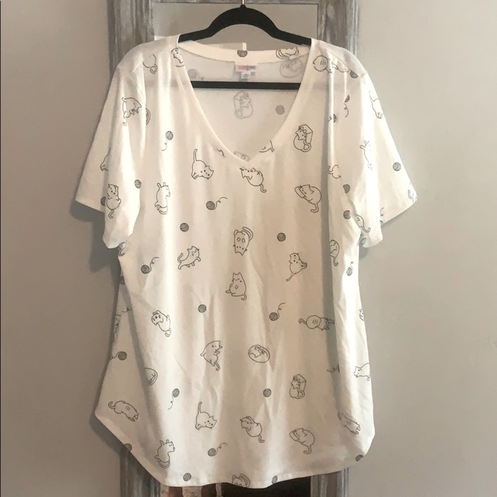 LulaRoe Christy with CATS!